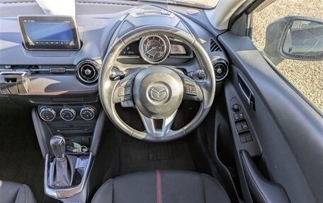 Mazda Demio IV, 2015 год, 850 000 рублей, 3 фотография