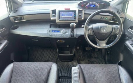 Honda Freed I, 2016 год, 1 081 500 рублей, 13 фотография