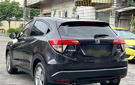 Honda Vezel, 2022 год, 1 408 555 рублей, 6 фотография