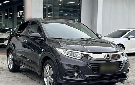 Honda Vezel, 2022 год, 1 408 555 рублей, 3 фотография