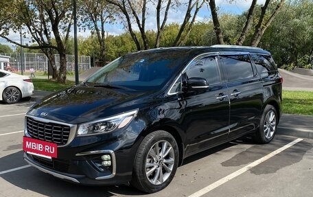 KIA Carnival III, 2019 год, 3 500 000 рублей, 2 фотография