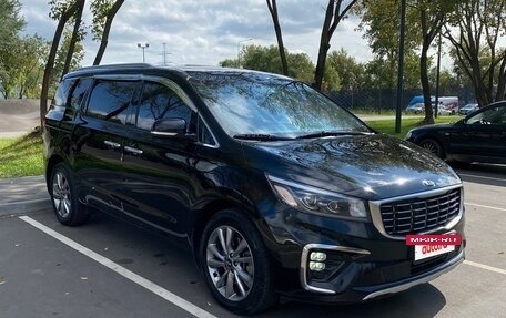 KIA Carnival III, 2019 год, 3 500 000 рублей, 3 фотография