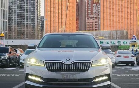 Skoda Superb III рестайлинг, 2022 год, 1 850 520 рублей, 1 фотография