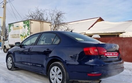 Volkswagen Jetta VI, 2012 год, 900 000 рублей, 5 фотография