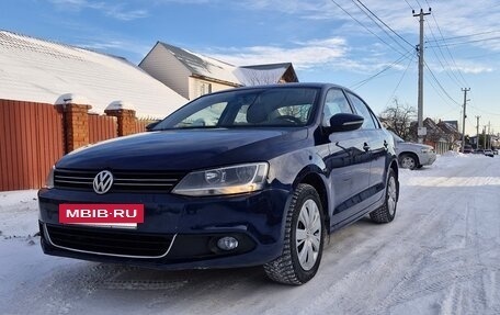 Volkswagen Jetta VI, 2012 год, 900 000 рублей, 2 фотография