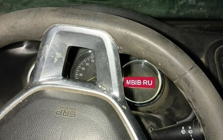 Renault Logan II, 2019 год, 250 000 рублей, 2 фотография