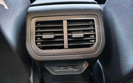 Volkswagen Lavida, 2022 год, 1 600 000 рублей, 21 фотография