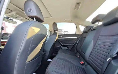 Volkswagen Lavida, 2022 год, 1 600 000 рублей, 18 фотография