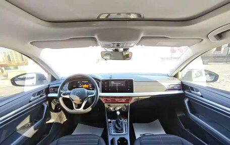 Volkswagen Lavida, 2022 год, 1 600 000 рублей, 13 фотография