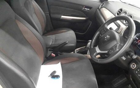 Suzuki Escudo IV, 2021 год, 1 670 000 рублей, 8 фотография