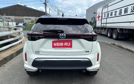 Toyota Yaris Cross, 2021 год, 1 789 000 рублей, 8 фотография