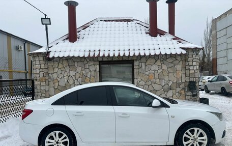 Chevrolet Cruze II, 2010 год, 585 000 рублей, 7 фотография