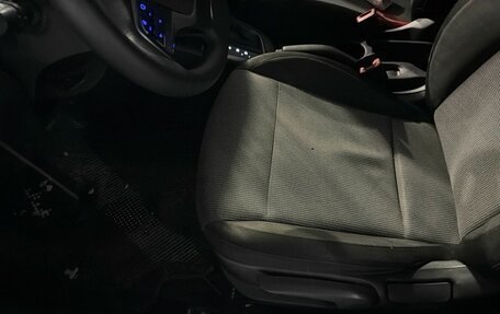 Hyundai Solaris II рестайлинг, 2017 год, 999 000 рублей, 5 фотография