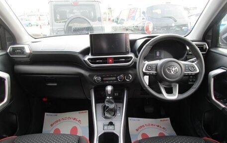 Toyota Raize I, 2022 год, 1 250 000 рублей, 8 фотография