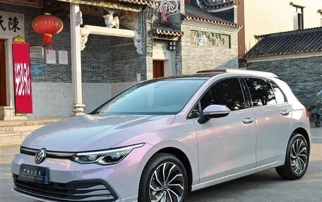 Volkswagen Golf VIII, 2023 год, 1 500 000 рублей, 1 фотография