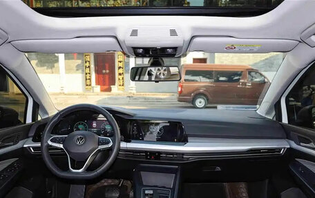 Volkswagen Golf VIII, 2023 год, 1 500 000 рублей, 20 фотография