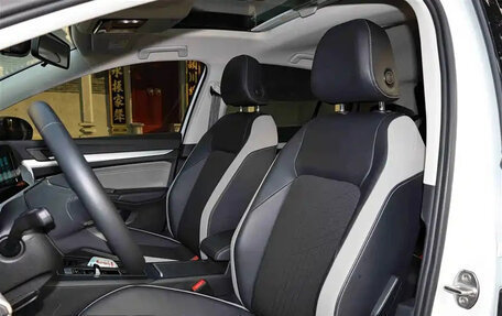 Volkswagen Golf VIII, 2023 год, 1 500 000 рублей, 19 фотография