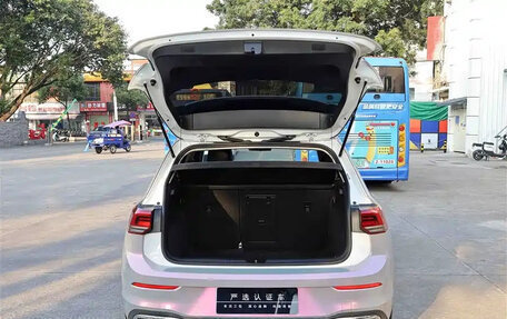 Volkswagen Golf VIII, 2023 год, 1 500 000 рублей, 29 фотография