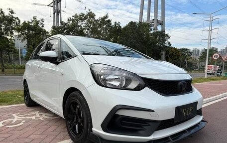 Honda Fit, 2022 год, 1 300 000 рублей, 3 фотография