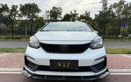 Honda Fit, 2022 год, 1 300 000 рублей, 2 фотография