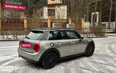 MINI Hatch, 2016 год, 1 850 000 рублей, 2 фотография