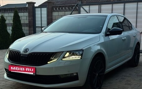 Skoda Octavia, 2017 год, 1 850 000 рублей, 2 фотография