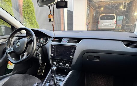 Skoda Octavia, 2017 год, 1 850 000 рублей, 6 фотография