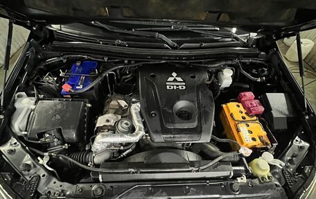 Mitsubishi Pajero Sport III рестайлинг, 2018 год, 2 650 000 рублей, 8 фотография