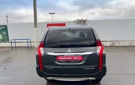 Mitsubishi Pajero Sport III рестайлинг, 2018 год, 2 650 000 рублей, 3 фотография