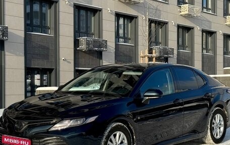 Toyota Camry, 2018 год, 2 400 000 рублей, 1 фотография