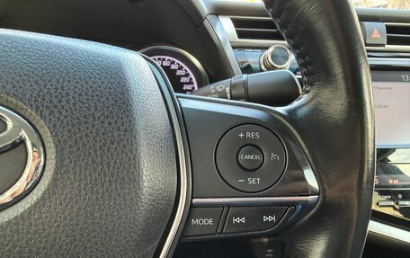 Toyota Camry, 2018 год, 2 400 000 рублей, 15 фотография
