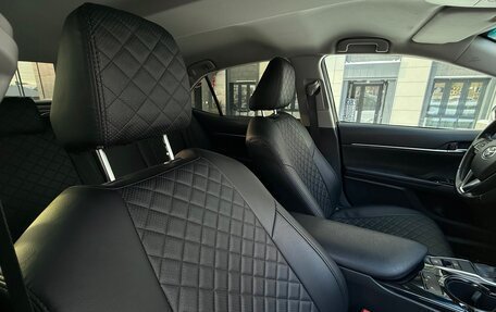 Toyota Camry, 2018 год, 2 400 000 рублей, 16 фотография