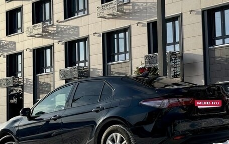 Toyota Camry, 2018 год, 2 400 000 рублей, 11 фотография