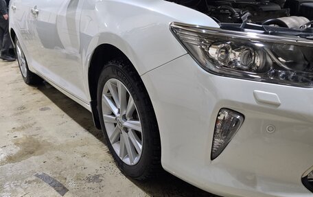 Toyota Camry, 2017 год, 2 250 000 рублей, 2 фотография