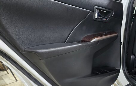 Toyota Camry, 2017 год, 2 250 000 рублей, 10 фотография