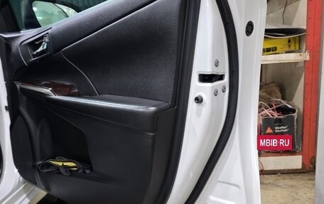 Toyota Camry, 2017 год, 2 250 000 рублей, 12 фотография