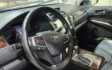 Toyota Camry, 2017 год, 2 250 000 рублей, 14 фотография