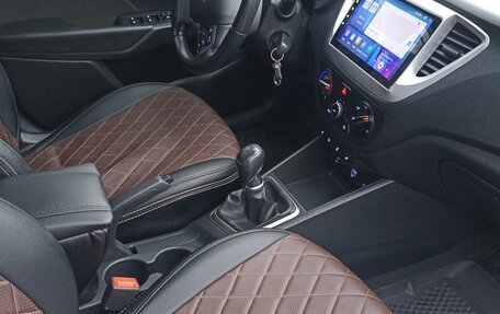 Hyundai Solaris II рестайлинг, 2019 год, 1 330 000 рублей, 7 фотография