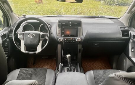 Toyota Land Cruiser Prado 150 рестайлинг 2, 2011 год, 2 890 000 рублей, 10 фотография