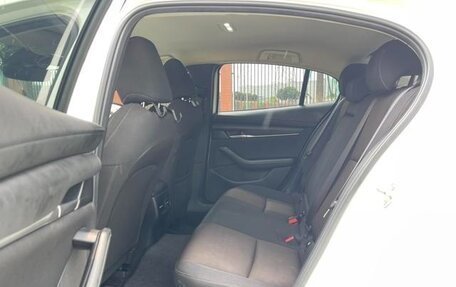 Mazda 3, 2022 год, 1 750 000 рублей, 5 фотография