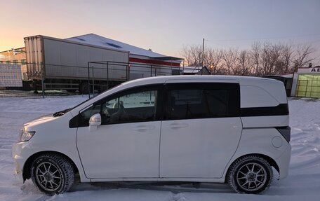 Honda Freed I, 2015 год, 1 370 000 рублей, 2 фотография