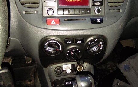 KIA Rio II, 2011 год, 570 000 рублей, 10 фотография