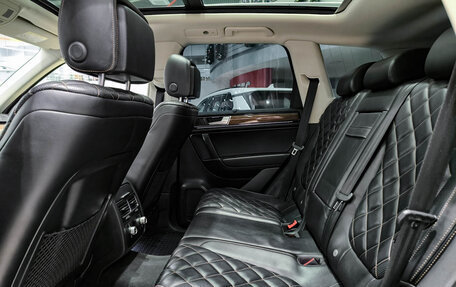 Volkswagen Touareg III, 2016 год, 2 950 000 рублей, 15 фотография