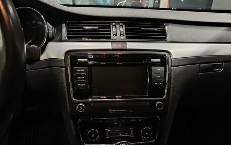 Skoda Superb III рестайлинг, 2014 год, 1 450 000 рублей, 11 фотография