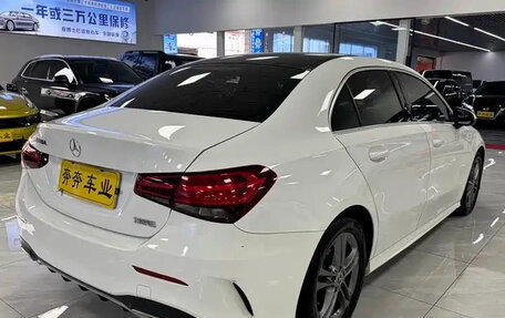 Mercedes-Benz A-Класс, 2022 год, 1 870 000 рублей, 7 фотография