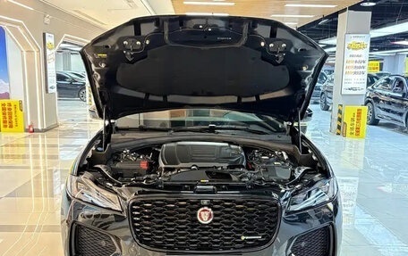 Jaguar F-Pace, 2023 год, 5 779 000 рублей, 17 фотография