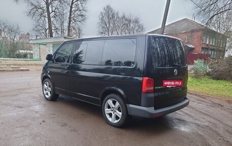 Volkswagen Caravelle T5, 2012 год, 2 030 000 рублей, 3 фотография