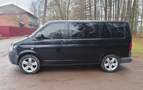 Volkswagen Caravelle T5, 2012 год, 2 030 000 рублей, 6 фотография