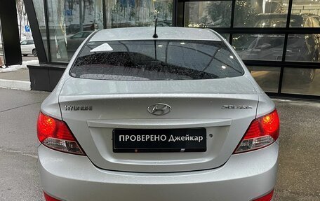 Hyundai Solaris II рестайлинг, 2011 год, 639 000 рублей, 8 фотография
