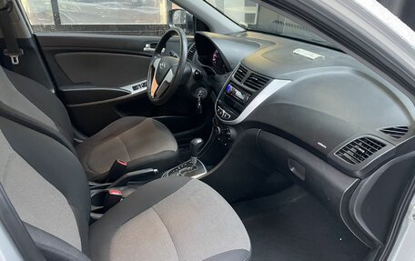 Hyundai Solaris II рестайлинг, 2011 год, 639 000 рублей, 12 фотография